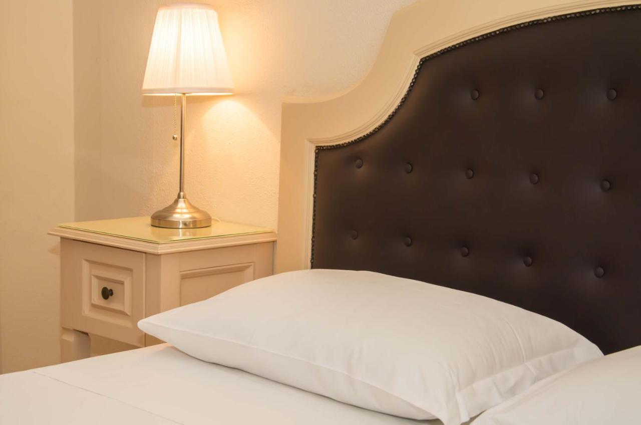 La Collegiata Guest House Catania Exterior photo